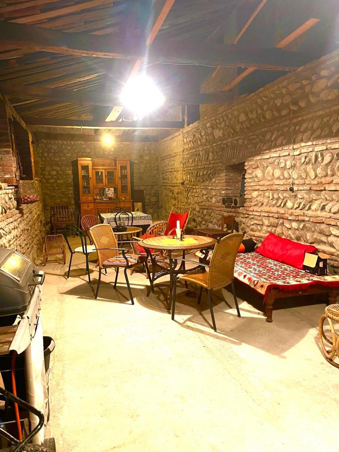 Dzveli Galavani -Old Wall Telavi Eksteriør billede